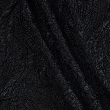 Black geom?tric jacq. cloqu?